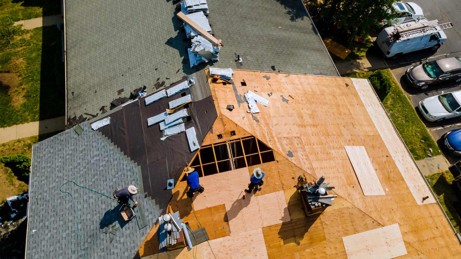 Professional roofing services in Kettering, OH
